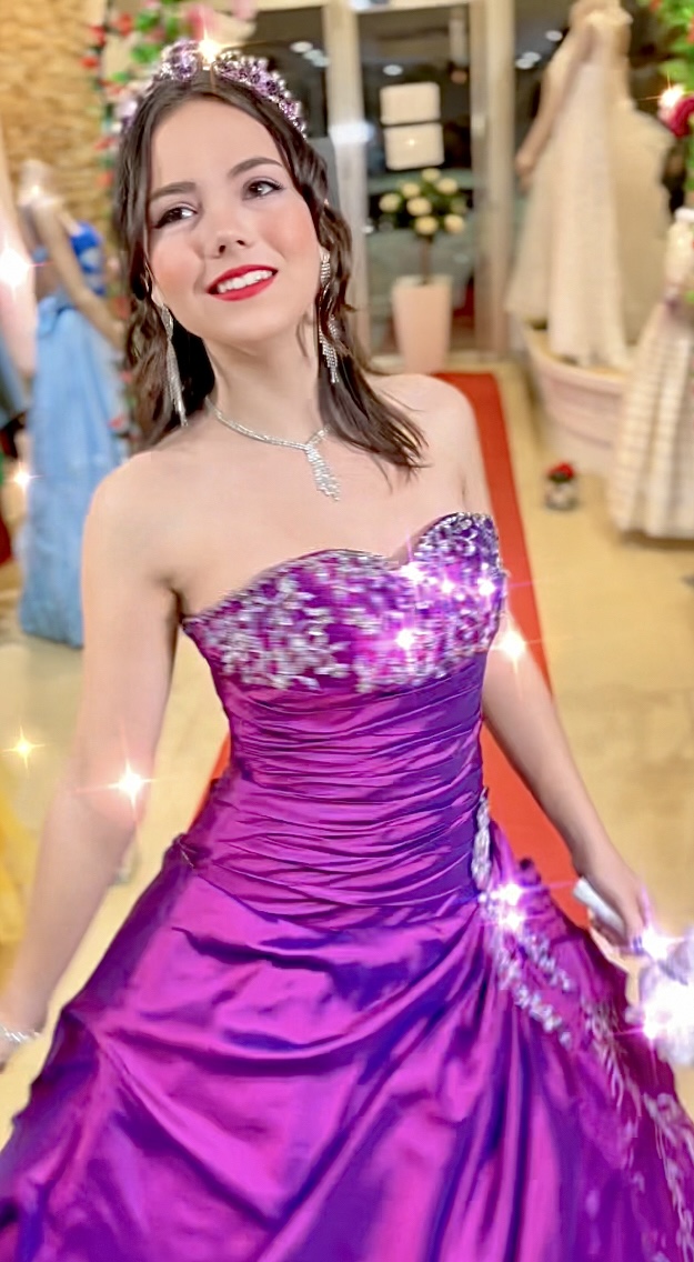 TIENDA ROYAL MAGNIFICAT, EL VESTIDO PARA&nbsp;QUINCEAÑERAS