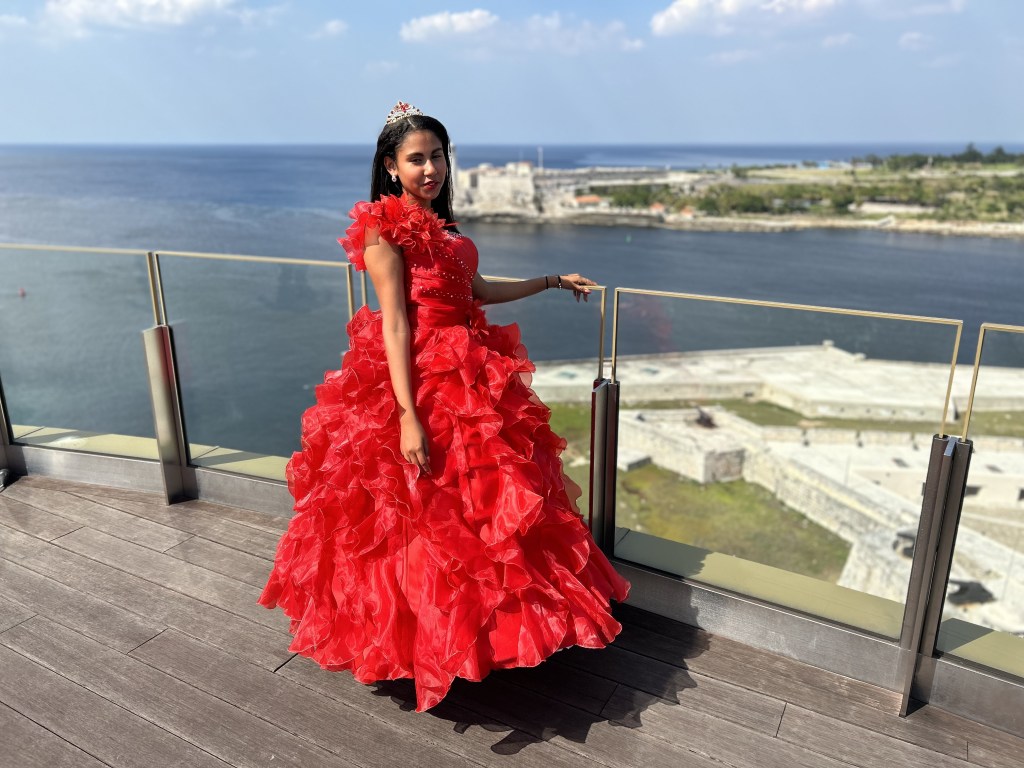 QUINCEAÑERAS DE RACHEL A LA&nbsp;HABANA